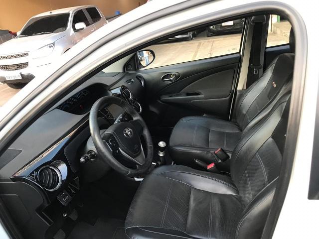 ETIOS 2015/2015 1.5 PLATINUM SEDAN 16V FLEX 4P MANUAL - Foto 4