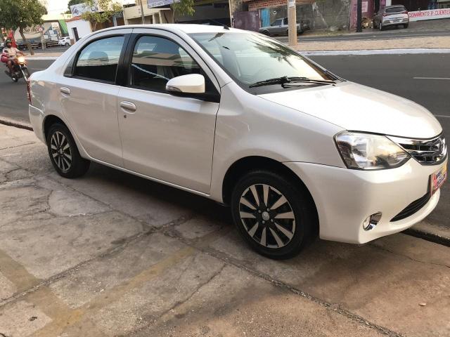 ETIOS 2015/2015 1.5 PLATINUM SEDAN 16V FLEX 4P MANUAL - Foto 2