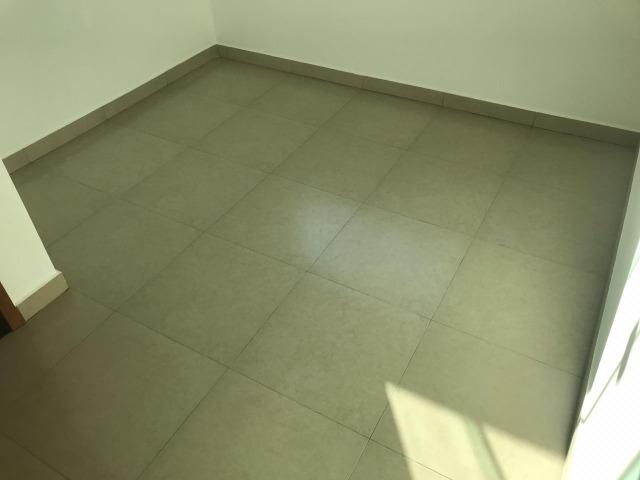 Apartamento Lot. cerejeiras excelente acabamento - Foto 13