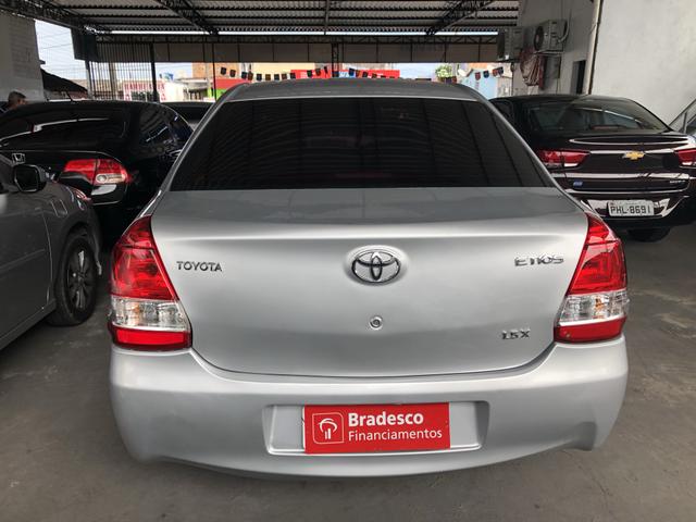 Etios X Sedan 1.5 2015/2016 - Foto 19