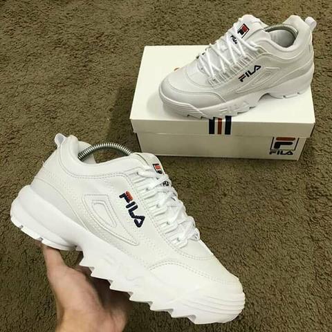 modelos con tenis fila