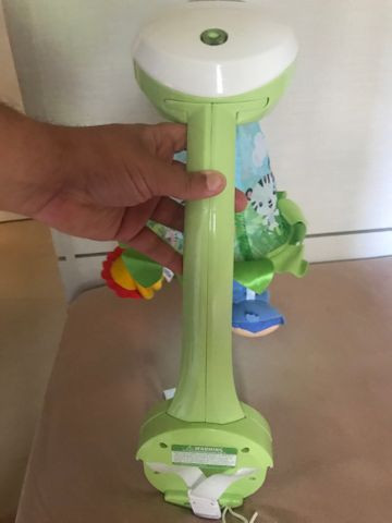 Móbile Amigos da Floresta com Projetor - Fisher Price usado pouquíssimas vezes - Foto 5