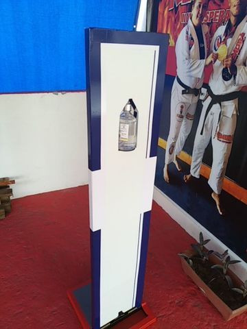 Totem de álcool em gel com acionamento de pedal - Foto 4