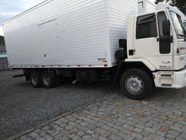 Ford Cargo 2422 (2004) - Foto 2