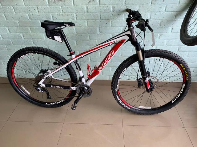 Bicicleta (troca iPhone 11 max pro)