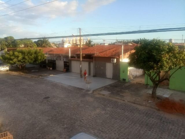 Casa espaçosa e mobiliada em Capim Macio com 3 quartos - Foto 3