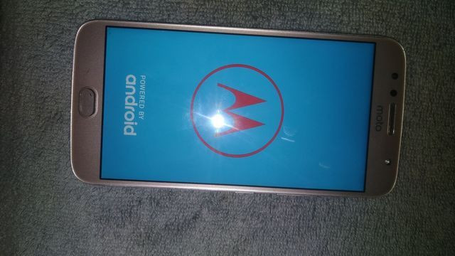 Moto g5s Plus Leia a descrição