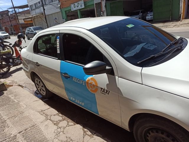 TAXI RECIFE VOYAGE 2014 1.6 COM GAS (carro e praça transferivel) - Foto 2