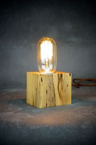 Luminária de mesa - em cubo ou tábua rústica - Foto 5