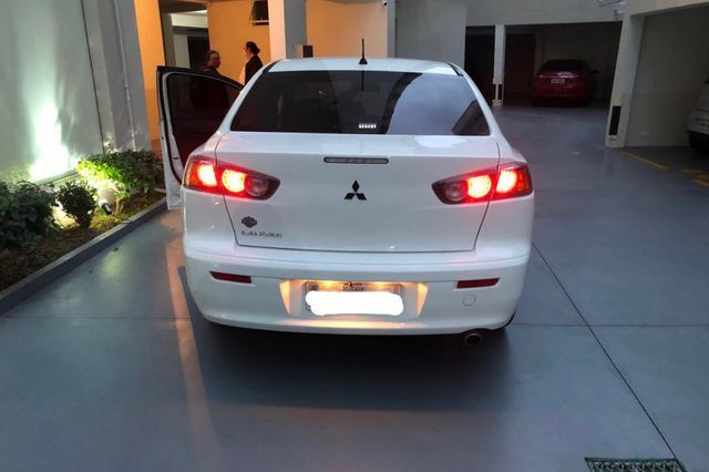 Mitsubishi Lancer 2.0 Automático - Foto 2