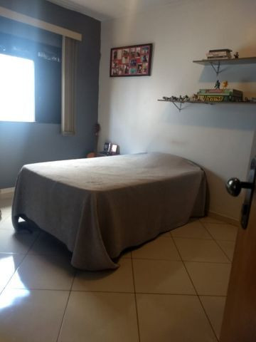 QS 16, 03 suítes, 04 salas, cozinha planejada, garagem pra 04 carros