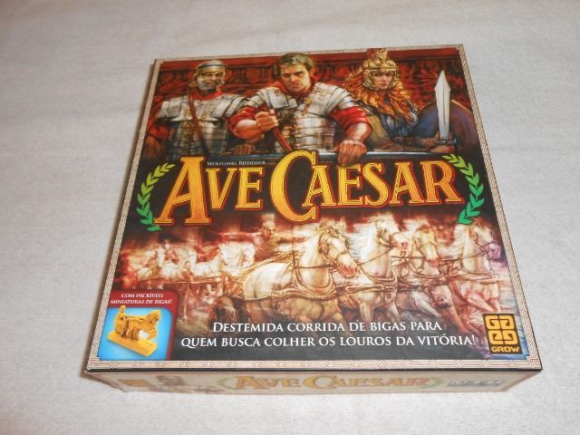 Jogo de Tabuleiro Ave Caesar - Grow - Com miniaturas de bigas
