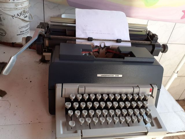 Maquina de escrever underwood 298 - Foto 4
