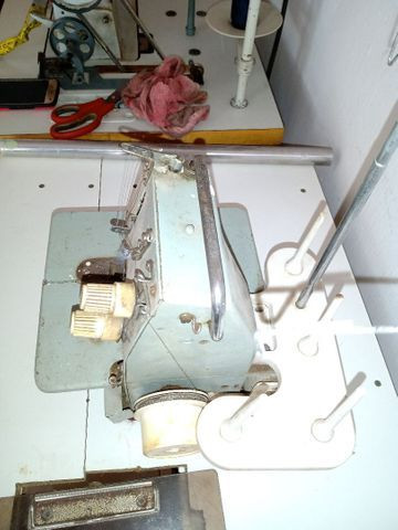 Maquina de costura - Foto 2