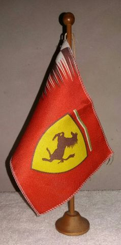 Ferrari (Livro 1998) + bandeiras - para colecionador e amante da marca - Foto 5