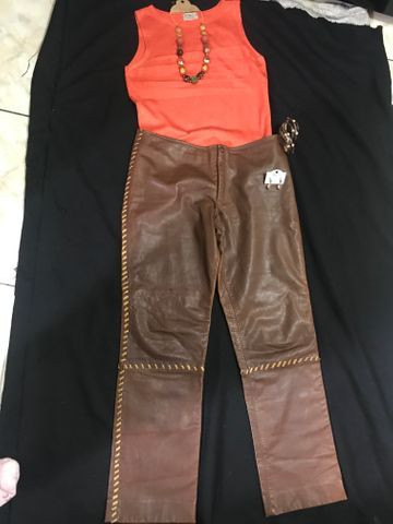 Calça de couro +os acessórios veste 42/44 - Foto 6