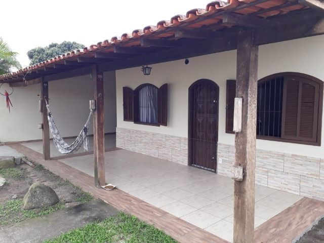 Casa Linear com Piscina- Rua Pública- Cabo Frio, RJ - Foto 2