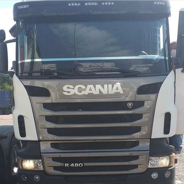 SCANIA R480   PARCELADO NO BOLETO  