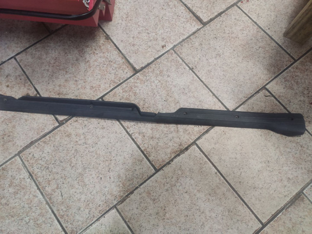 Soleira porta Strada cabine dupla lado direito