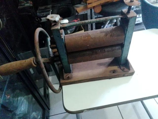 Cilindro antigo de pão 