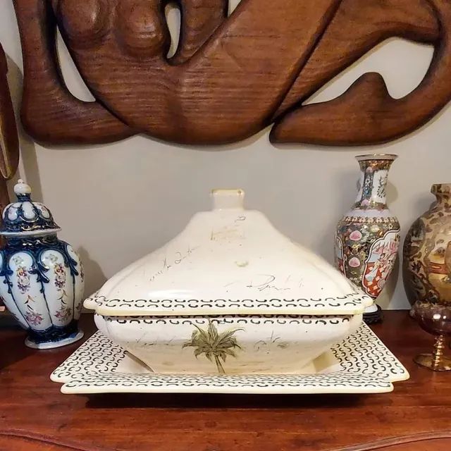 Sopeira em cerâmica do mestre Luiz Salvador