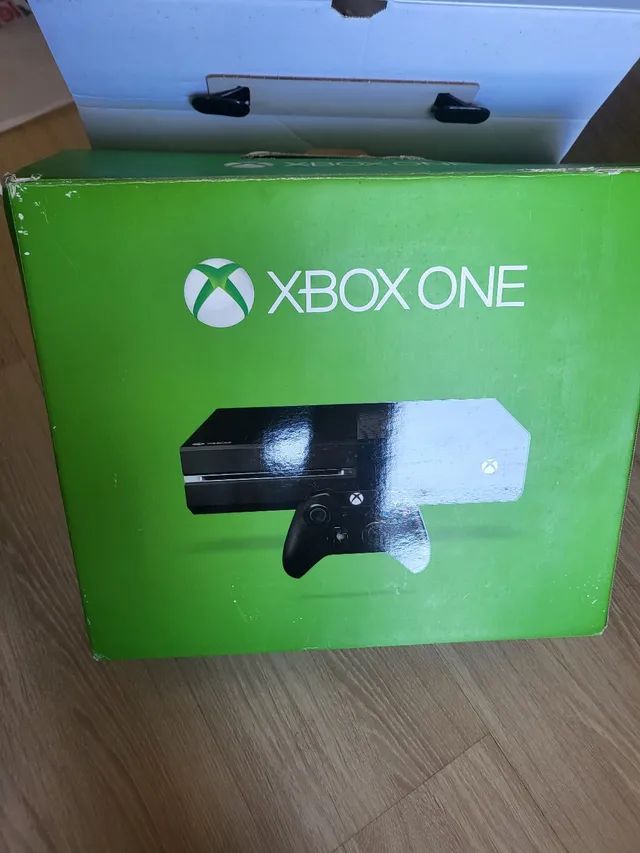 Xbox One + GTA V + Resident Evil