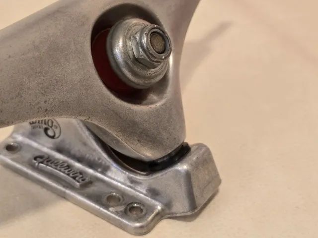 Trucks gullwing charger 185mm Angle: 50° (NOVOS) - Foto 3