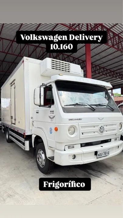 Caminhão Baú Frigorífico em Ótimo Estado