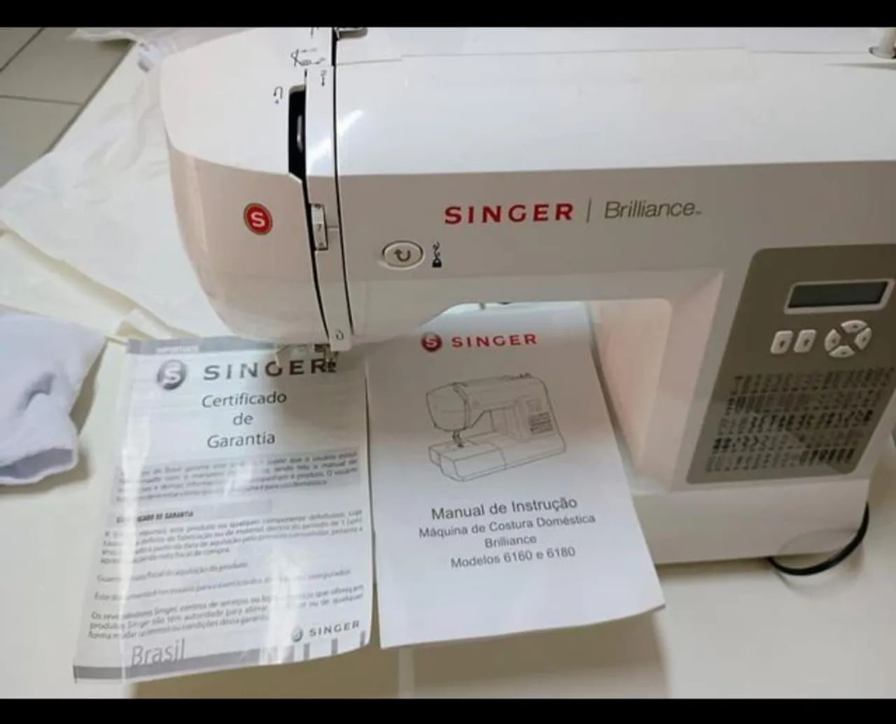 Máquina de Costura Singer Brilliance sem uso! Leia!  - Foto 2