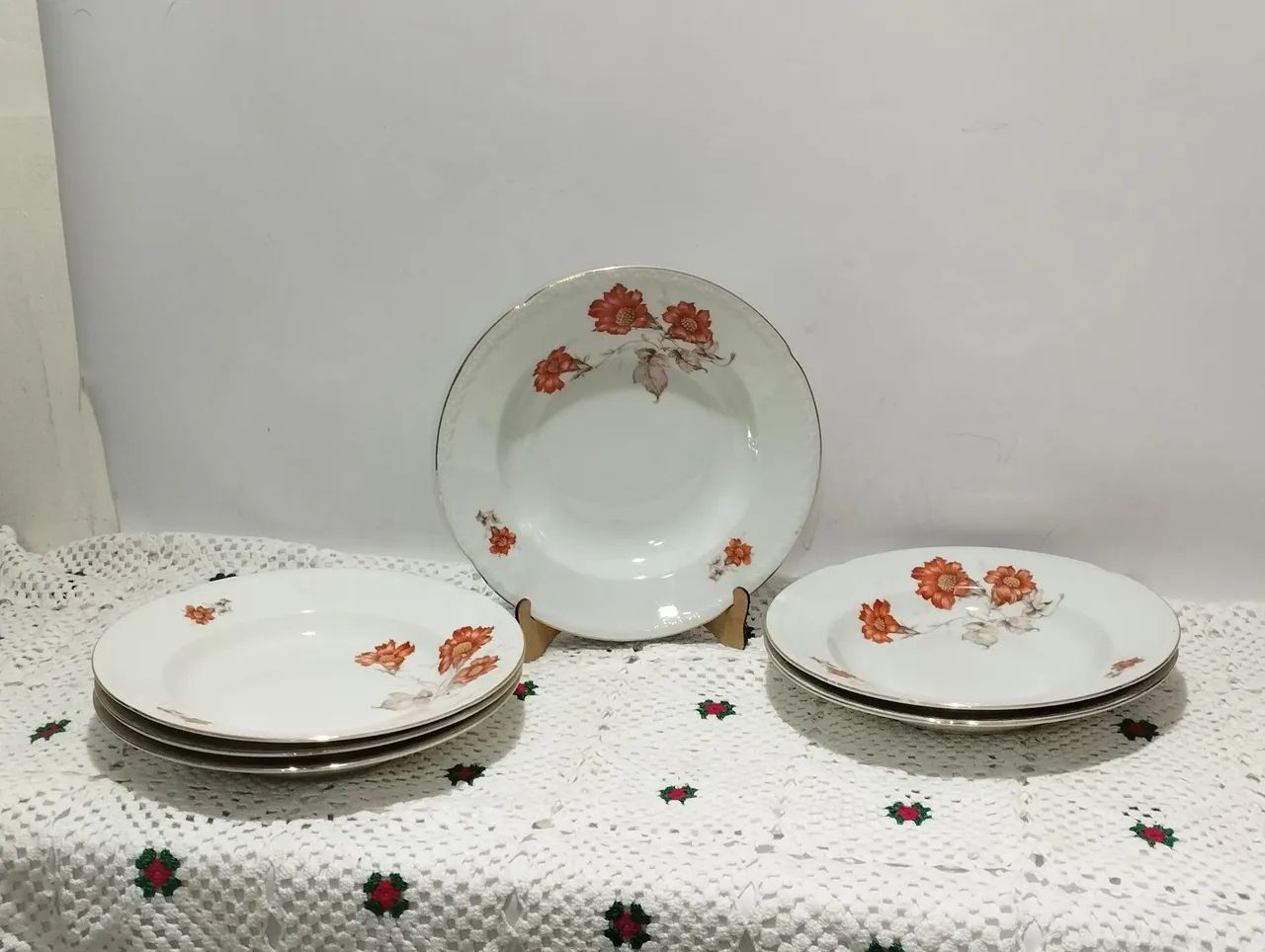 6 Pratos fundos porcelana Tchecoslováquia 