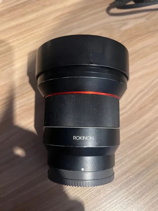 Lente Rokinon AF 14mm f/2.8 FE Sony E-Mount - Foto 2