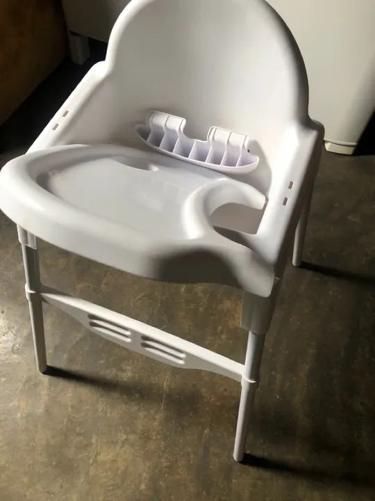 Cadeira de alimentação e canguru