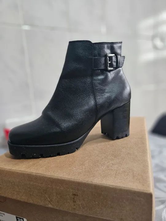 Bota Stiletto de couro  - Foto 2