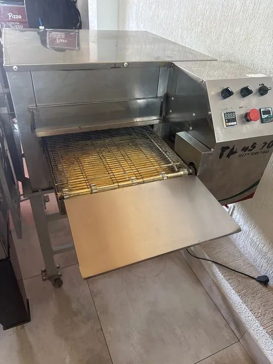 Forno a gás de esteira para Pizza Industrial