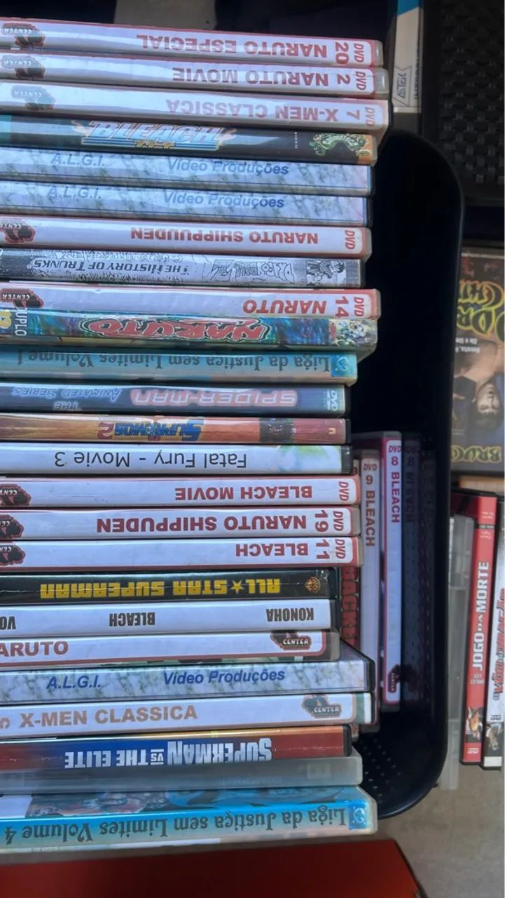 Coleção de DVDs de Animes e Filmes