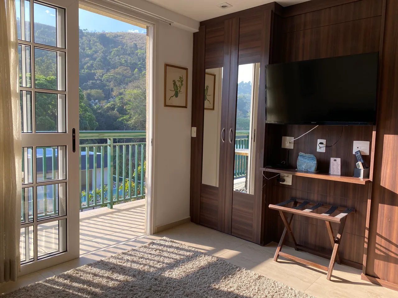 Apartamento decorado à venda no Granja Brasil Itaipava, Petrópolis