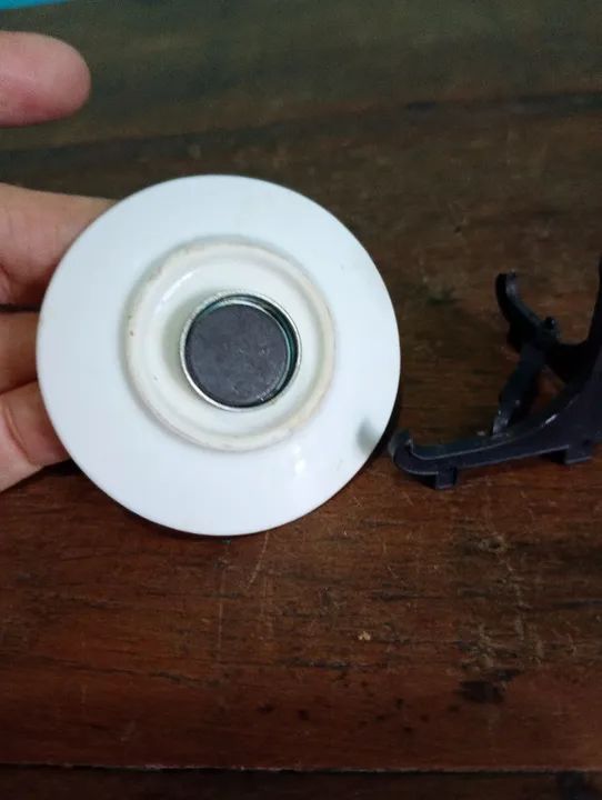 Antigo prato em porcelana decorativo em porcelana - Japão <br><br><br><br>5 cm - Foto 2