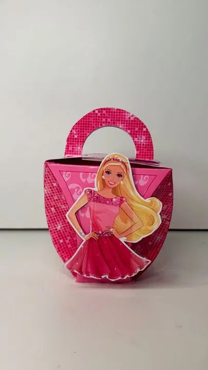 Lembrancinhas para aniversário tema da Barbie  - Foto 4
