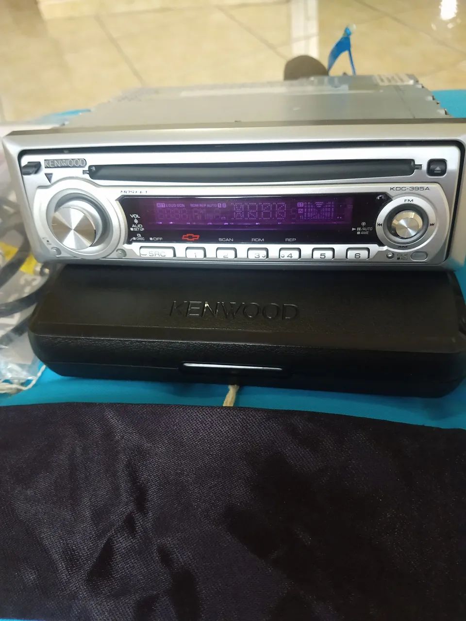 Rádio original linha Chevrolet.