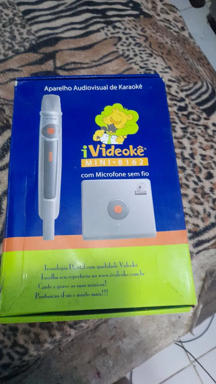 Karaokê iVideokê Mini 8162 com Microfone Sem Fio