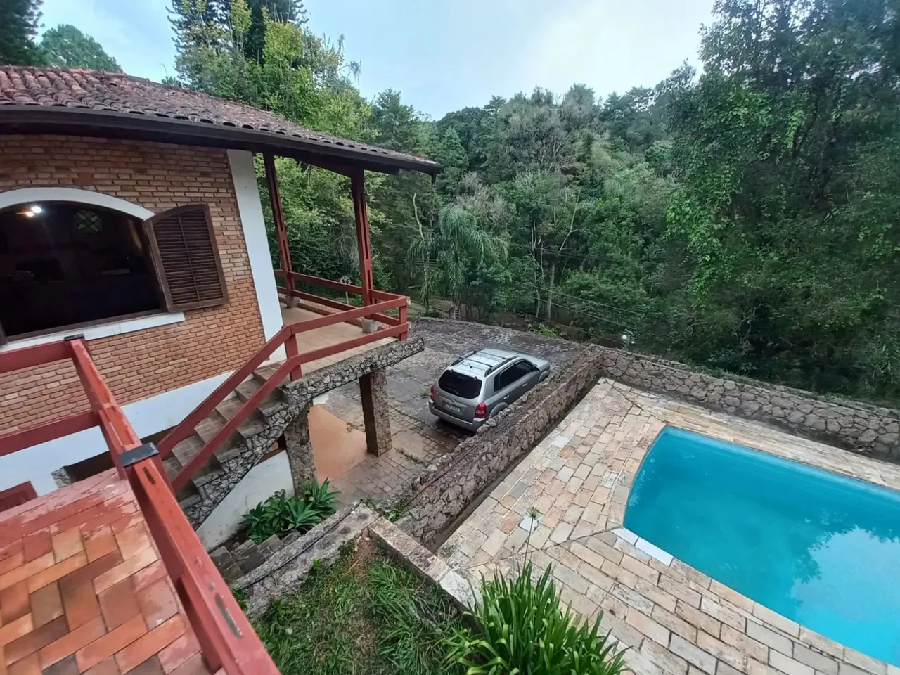 Sítio condomínio fechado, dentro do Clube da Montanha bairro do portão com piscina!