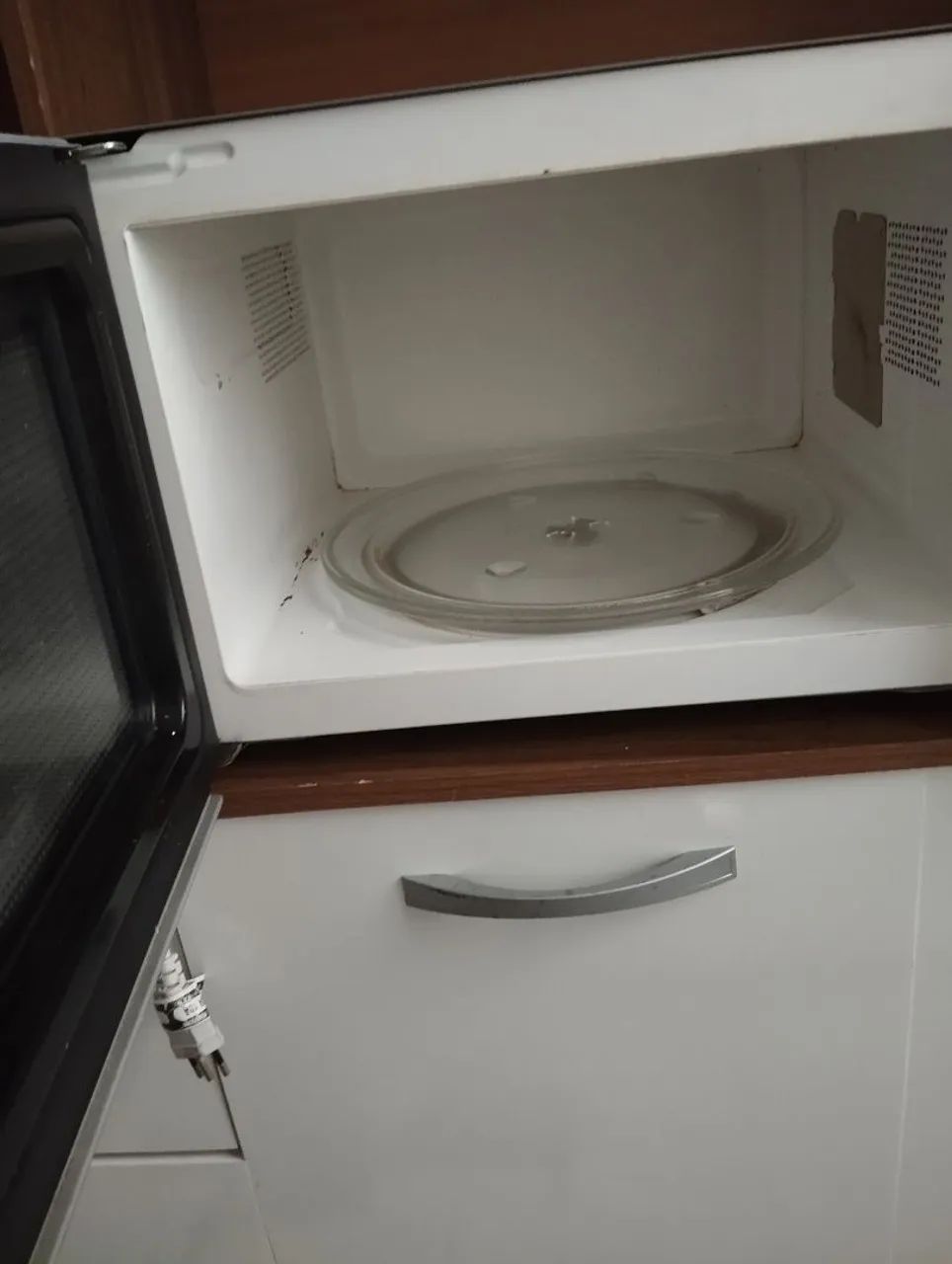 Micro-ondas Consul com design moderno - Foto 3