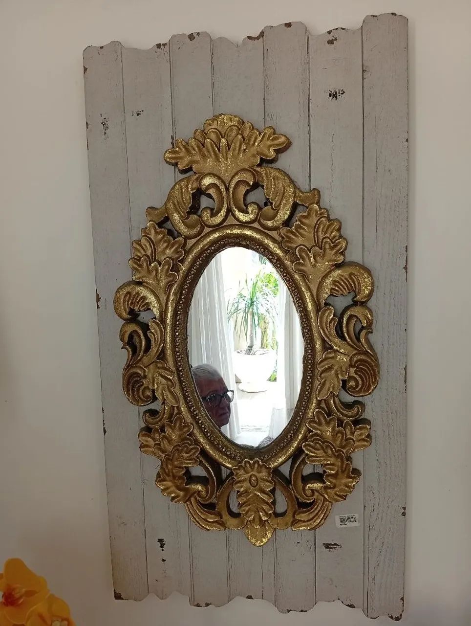 Espelho Oval Dourado com Moldura Detalhada - Foto 2