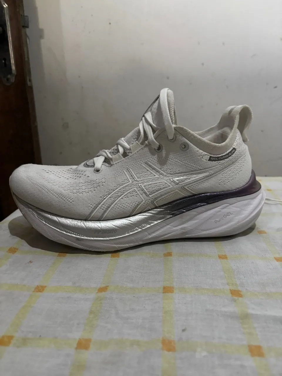 Tênis Asics Gel Ninbus 26