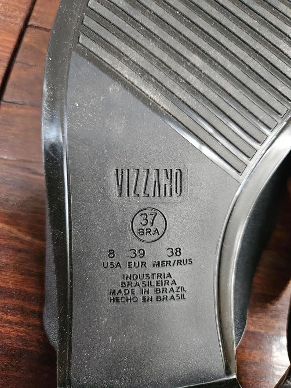 Sapatilha preta marca Vizzano tamanho 37 - Foto 2