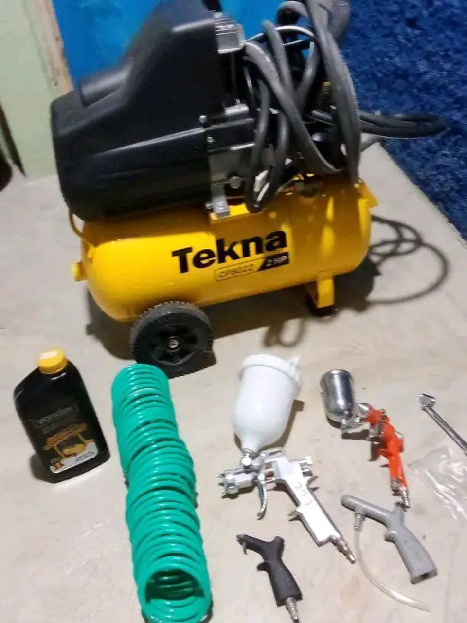 Compressor de ar Tekna 2HP -semi novo