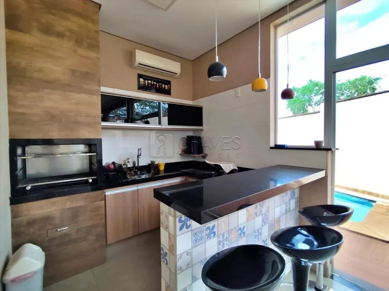 Casa condomínio de 3 suítes à venda no Condomínio Praça das Flores, 236,90 m², bairro Quin - Foto 4