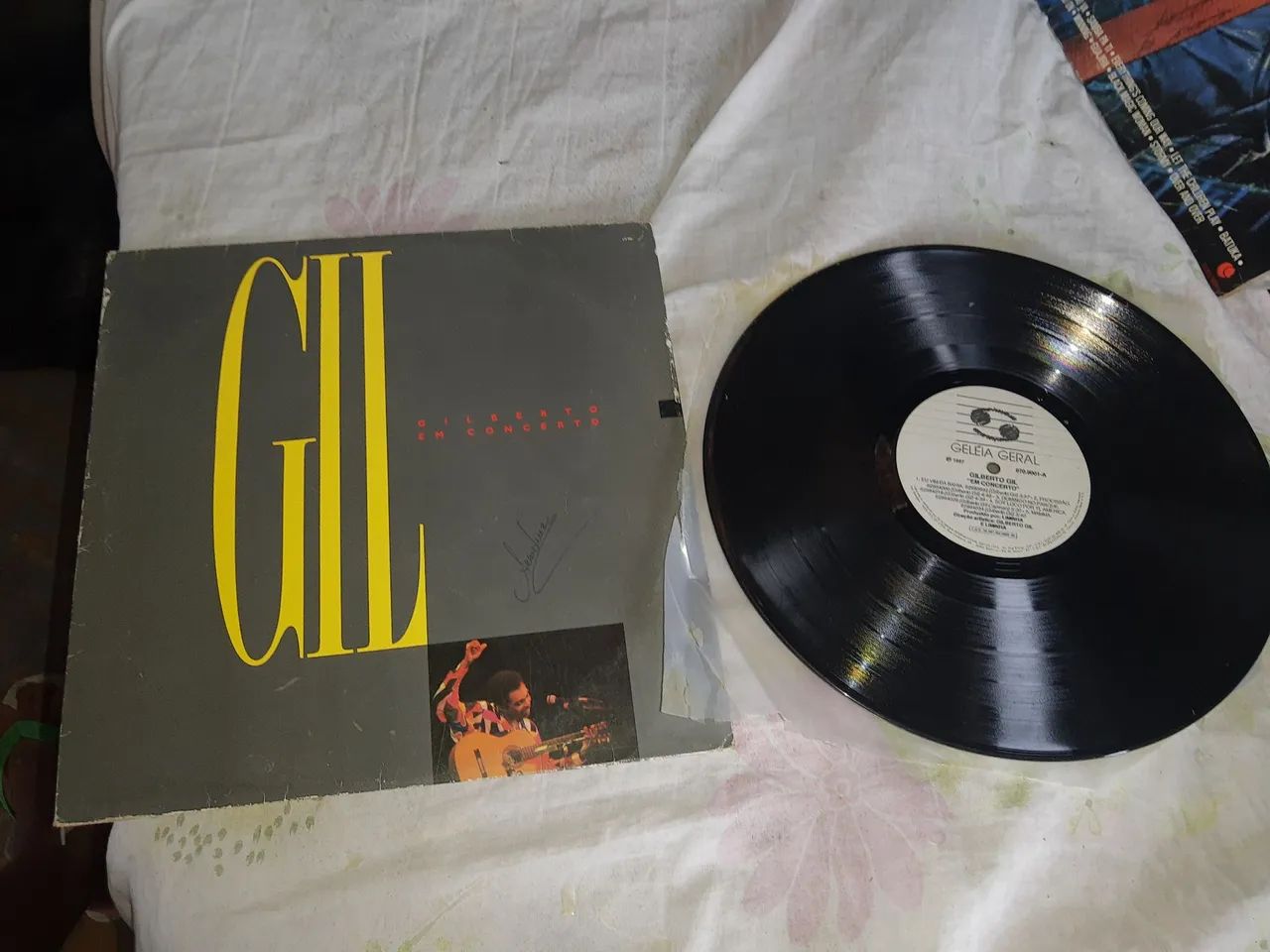 Disco de vinil Gilberto Gil em conserto