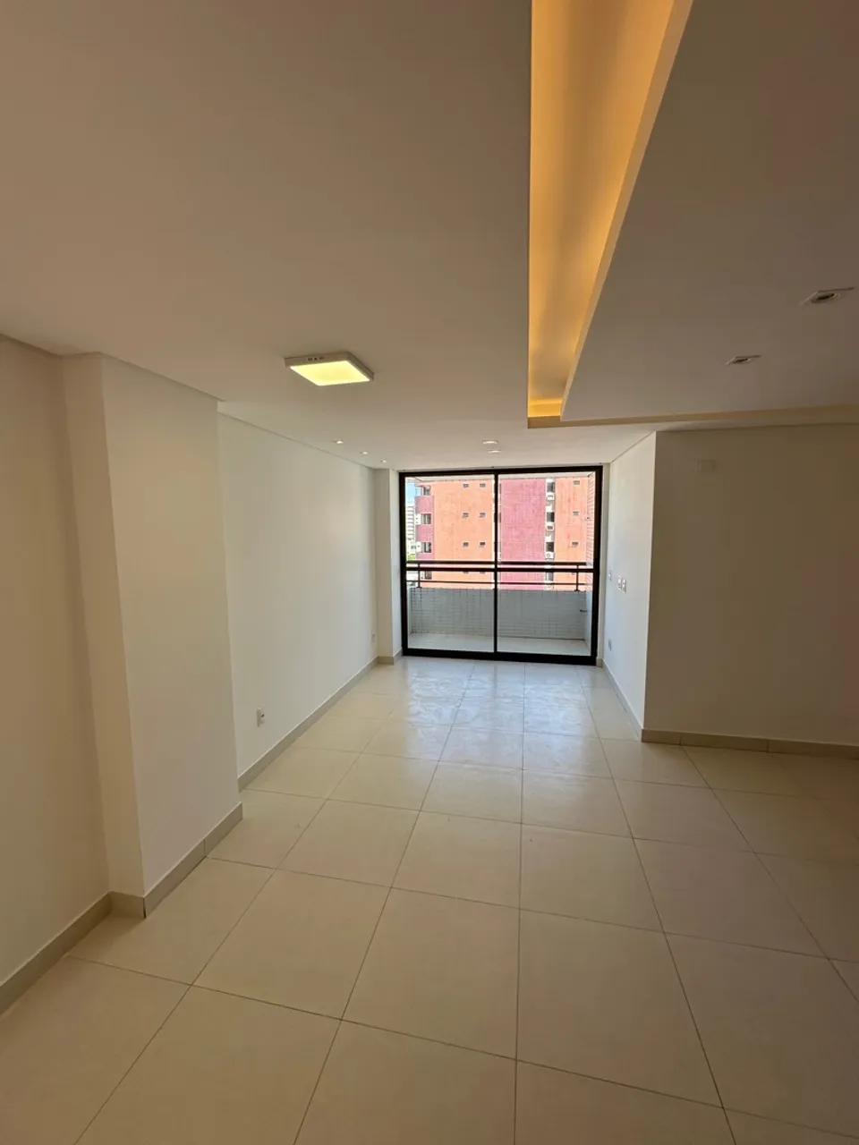 Apartamento três quartos no Bessa