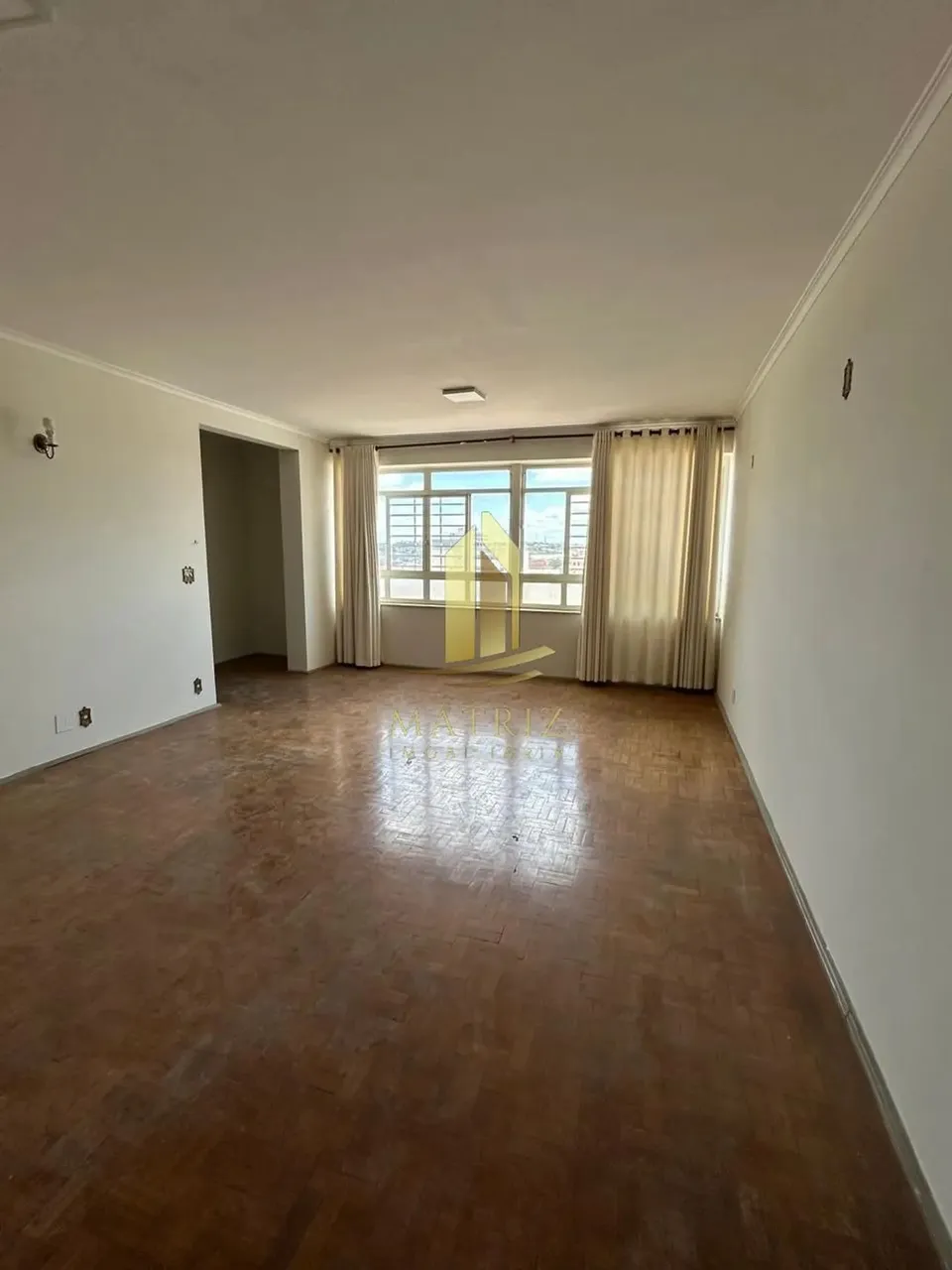 MATRIZ IMOBILIARIA VENDE: APTO CENTRO